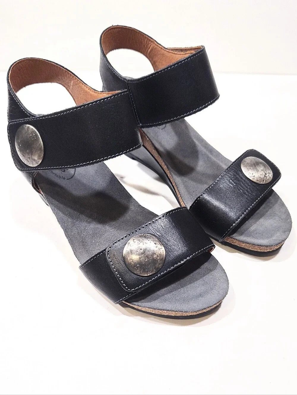 Taos Carousel 2 Black Leather Wedge Strap Sandals Women's Size EU 39 US 8-8.5